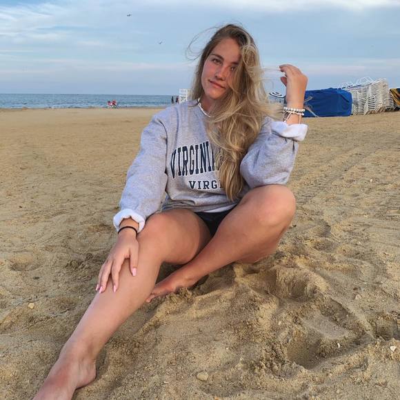 Meet your Posher, Sarah jeanne - Picture 1 of 1